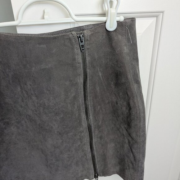 NWT Blank NYC Leather Suede Skirt, Gray, Side Zip Mini Moto Size 30 - Picture 4 of 5